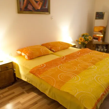 Apartman Flora In City Center *